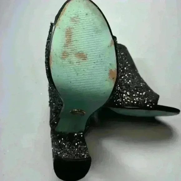 Blue by Betsy Johnson Black Glitter Embellished Block Heel Pumps Size 6.5 Astor - Picture 5 of 7